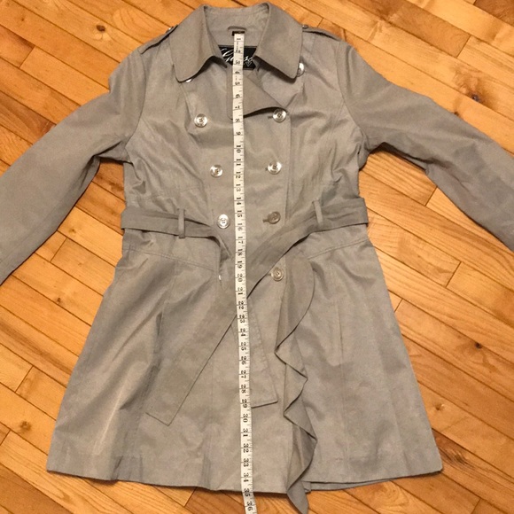 Guess trench coat - Picture 9 of 9